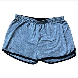 Under Armour Women's Shorts Size Small Gray & Black